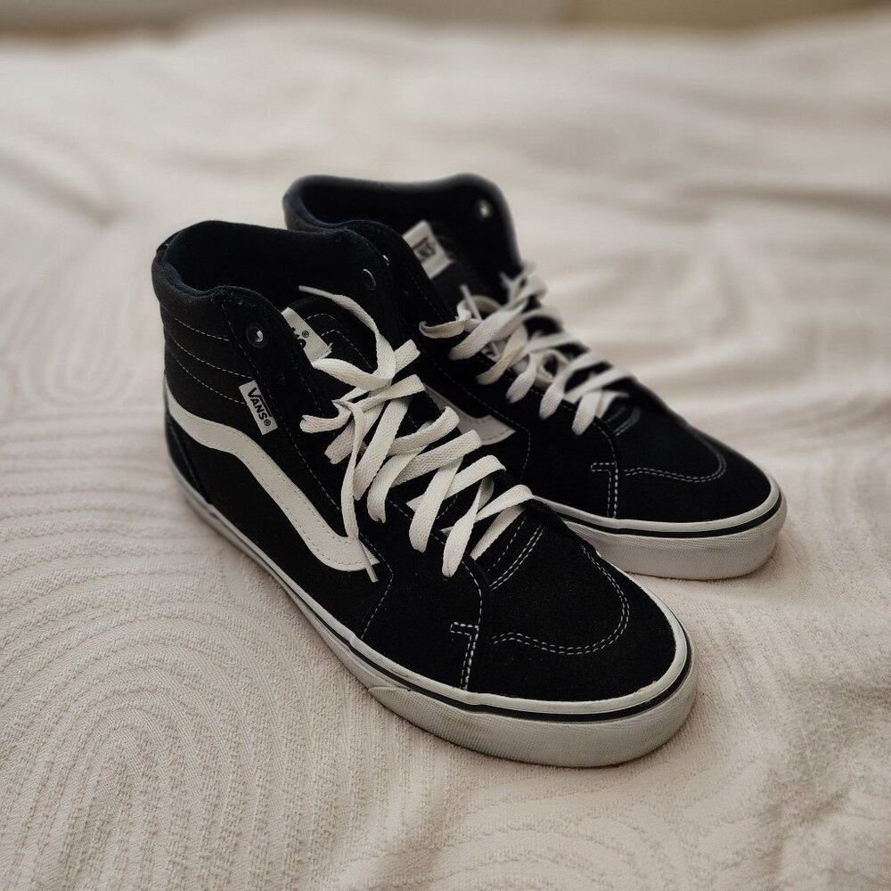 USED Vans Skater Hi Top Sneakers Sz 8.0 Black